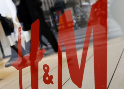 Уронившая ребенка сотрудница H&M в Новороссийске прошла новый инструктаж