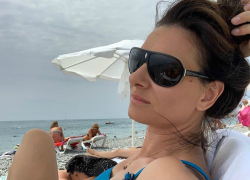 «Берег и дно в булыжниках», - Елена Исинбаева рассказала об отдыхе в Сочи