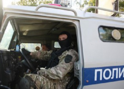 В Сочи мужчина с ножами захватил в заложницы квартирантку