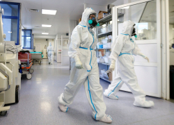 В Краснодаре на базе поликлиники №25 открыли круглосуточный амбулаторный центр для диагностики пациентов с коронавирусом 