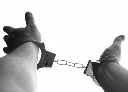 Полиция Краснодара задержала иностранца с паспортом на имя умершего человека