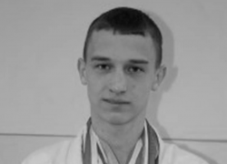 Момент гибели победителя Кубка мира по каратэ на мотоцикле в Краснодаре попал на видео