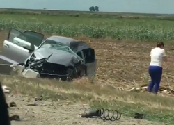 На Кубани водитель фуры угробил в лобовом ДТП с легковушкой 50-летнюю женщину