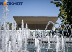 Городские фонтаны вышли из «спячки» в Краснодаре