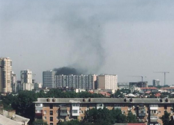 Строящаяся многоэтажка загорелась в Краснодаре 