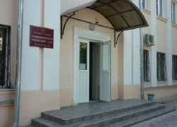 В Гулькевичском районе водитель признан виновным в наезде на полицейского