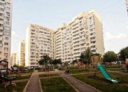 Краснодарец выжил после падения с 11-го этажа