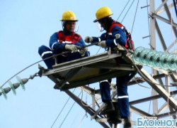 Кубанские энергетики продолжают бороться с последствиями стихии