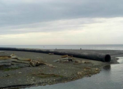 Нечистоты за несколько месяцев сгубили море возле Сочи