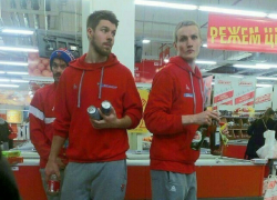 Баскетболисты «Байзонс» с пивом готовятся к матчу против «Локомотива-Кубань»