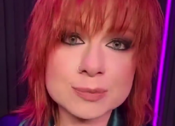 «Вы настоящий огонь»: певицу Юлию Савичеву восхитили фанаты в Краснодаре