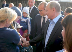 Путевку в Сочи  Владимир Путин подарил жительнице барака из Ижевска