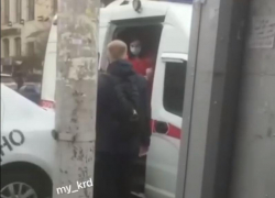 У краснодарца в маршрутке случился приступ эпилепсии