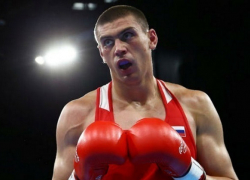 Боксер Евгений Тищенко вышел в полуфинал на Олимпиаде в Рио
