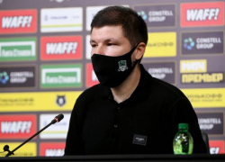 Тренер «Краснодара» остался доволен игрой, но раскритиковал работу судей 