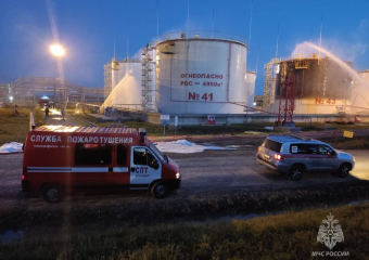 Очевидцы сообщили о трех взрывах на нефтебазе под Краснодаром