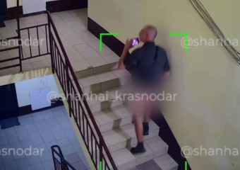 Неадекват без трусов устроил переполох в Музыкальном микрорайоне Краснодара 