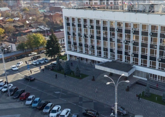Мэрия Краснодара заподозрила директора «Горжилхоза» в получении взятки