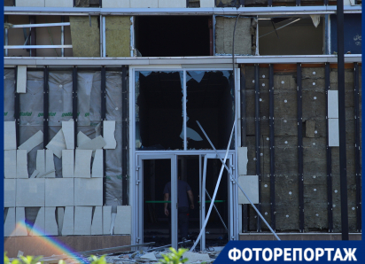 Горы битого стекла: кадры последствий ночной атаки ВСУ на Краснодар 