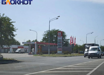 Дальше пешком: краснодарец показал кадры опустевших заправок 