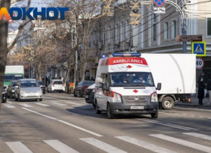 Обломки дронов покалечили двух человек и повредили дома на Кубани 