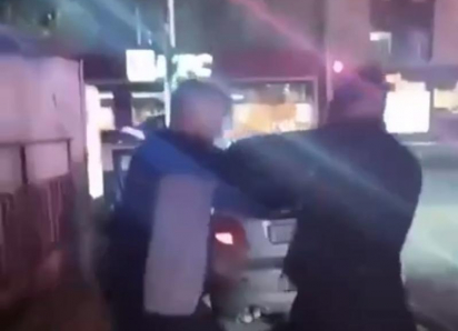 Краснодарцы устраивают драки за парковочные места