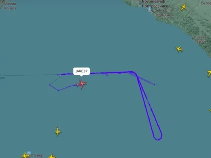 Самолёт-разведчик США кружит над морем вблизи Туапсе и Сочи