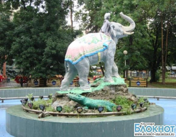 В Краснодаре принято решение заменить  скульптуру «Мальчика со слоном»