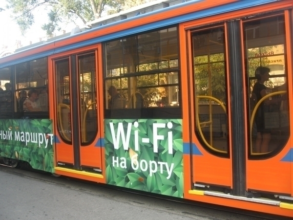В Краснодаре до конца года все трамваи и троллейбусы оборудуют бесплатным Wi-Fi