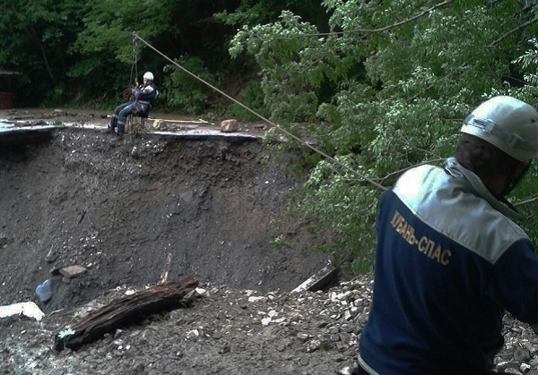 Турист из Москвы сорвался в ущелье в Апшеронском районе