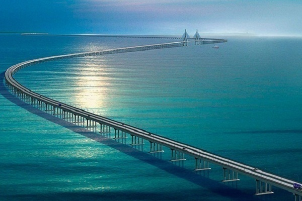 Осенью откроют часть моста в Крым через Керченский пролив