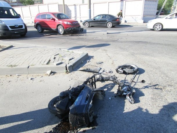 Водитель мотоцикла погиб при столкновении с «легковушкой» в Новороссийске
