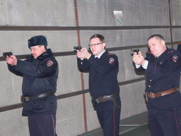 Стали известны имена лучших стрелков среди сотрудников полиции Краснодара