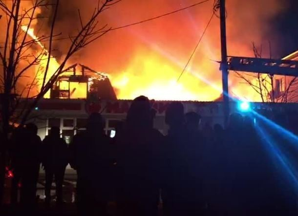 В Анапе сгорели три частных дома