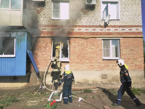 Из-за хлопка газа и пожара эвакуировали жильцов многоэтажки в Каневской
