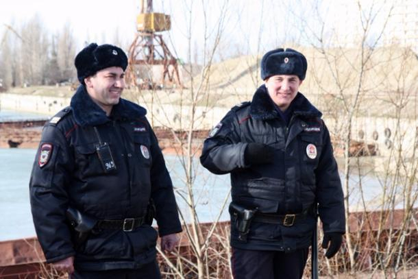 Полицейские из Краснодара спасли тонущего в проруби ребенка