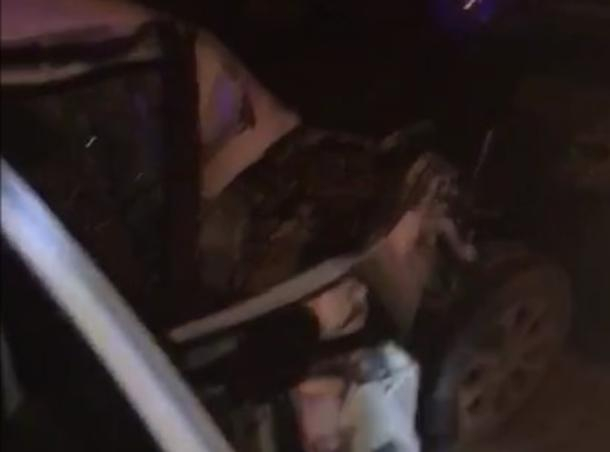 «Женщина-труп на лобовом лежит»: последствия смертельной аварии в Ахтырском сняли на видео