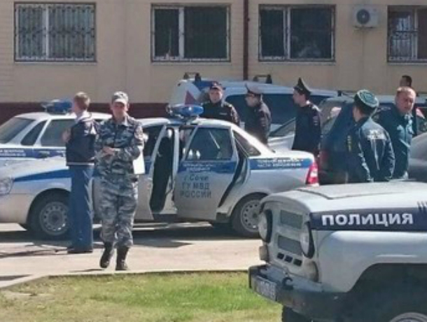 В Сочи из гостиницы «Атрия» эвакуировали персонал и гостей из-за угрозы взрыва