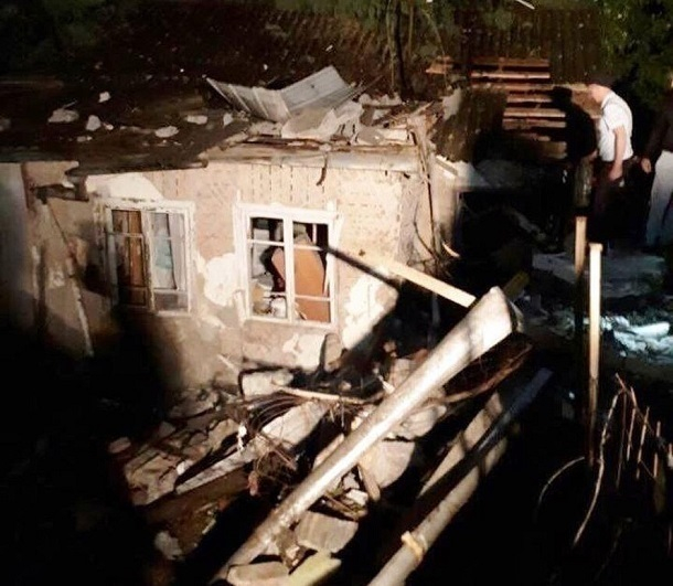 Выживший при взрыве дома в Сочи доставлен в больницу