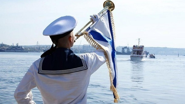 Директор по кадрам незаконно трудоустроил моряка в Новороссийске