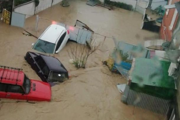 Около двух тысяч домов было затоплено в результате сильных дождей на Кубани