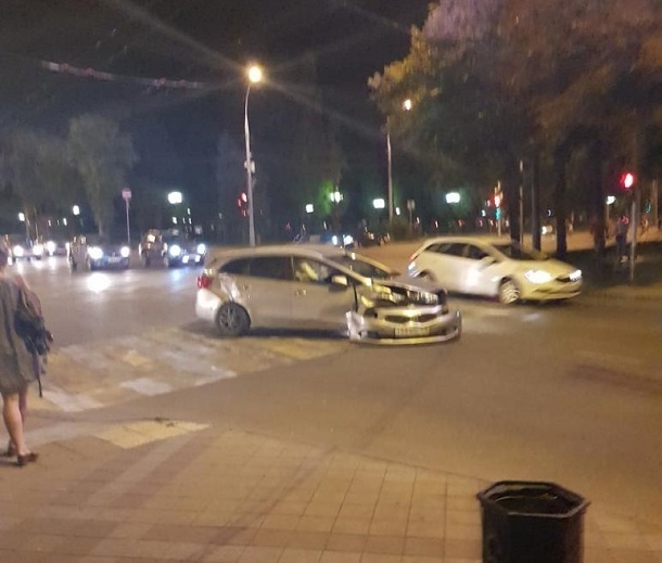 В массовом ДТП в центре Краснодара столкнулись четыре машины