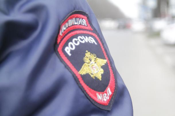 Сочинские полицейские сняли девушку с моста