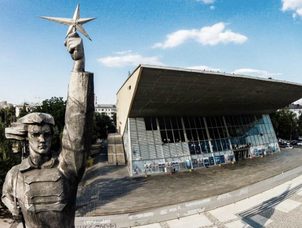 Реконструкция знакового кинотеатра «Аврора» в Краснодаре находится под угрозой из-за «плохого» подрядчика