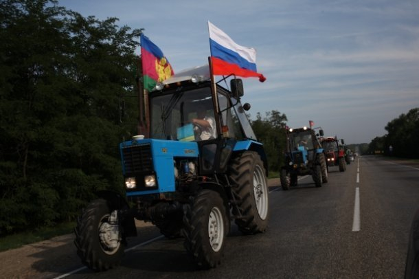 Организатор тракторного марша: Хотим, чтобы Путин разобрался в беспределе, который творится в Краснодарском крае