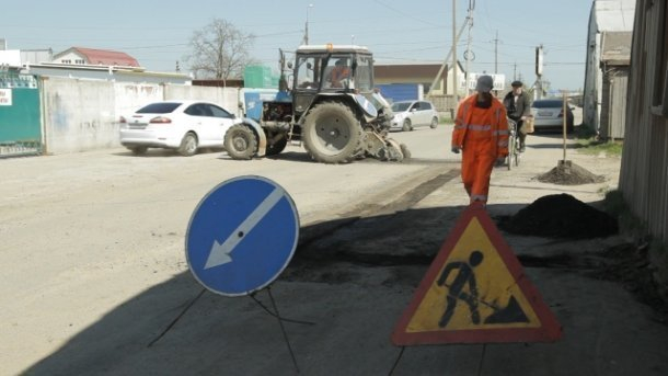 В Ейске приступили к ремонту «самой убитой дороги» России