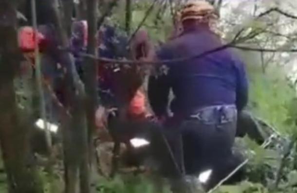Видео: Адыгейские спасатели вытащили из реки едва не утонувшего убийцу