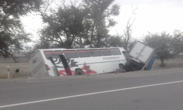 Пассажирский автобус Баку — Краснодар врезался в «ГАЗель» на Ставрополье