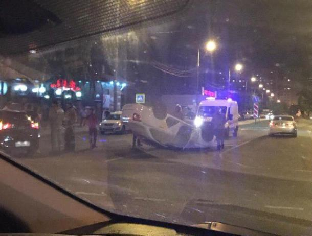 Авария с такси-«перевертышем» произошла в Краснодаре
