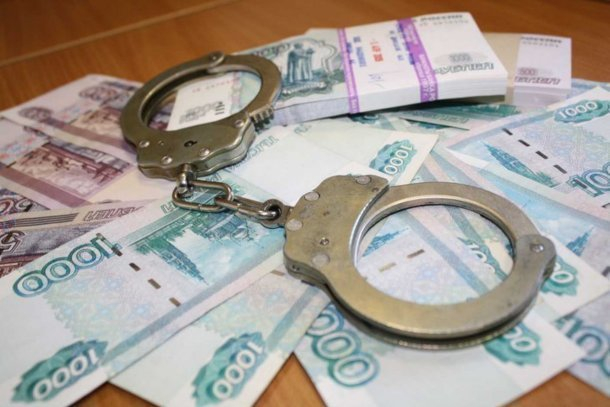 Таможенник на Кубани попался на взятке в полмиллиона рублей